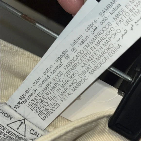 Zara Slouchy Jeans Black Label High Waist Pleated Cream Cropped - Size 6 NWT - Picture 11 of 12